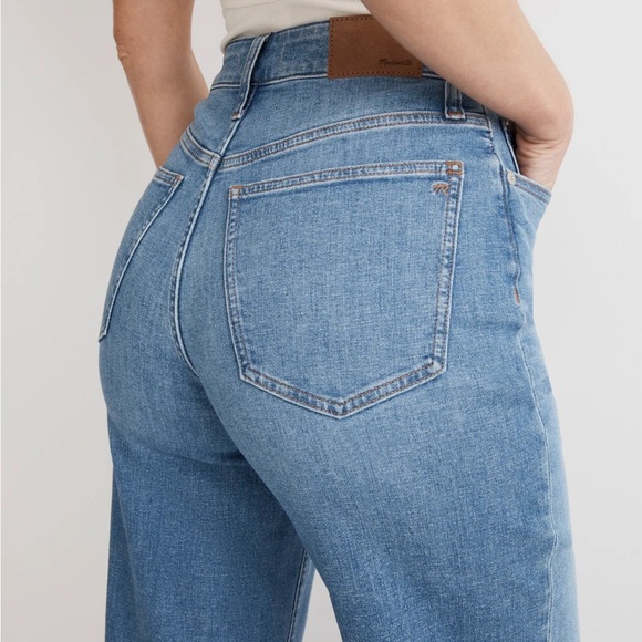 Madewell Curvey Perfect Vintage Wide Leg Crop Jean - Picture 4 of 6